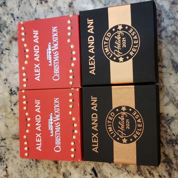 NIB Alex and Ani Christmas Vacation Bundle - Picture 11 of 13